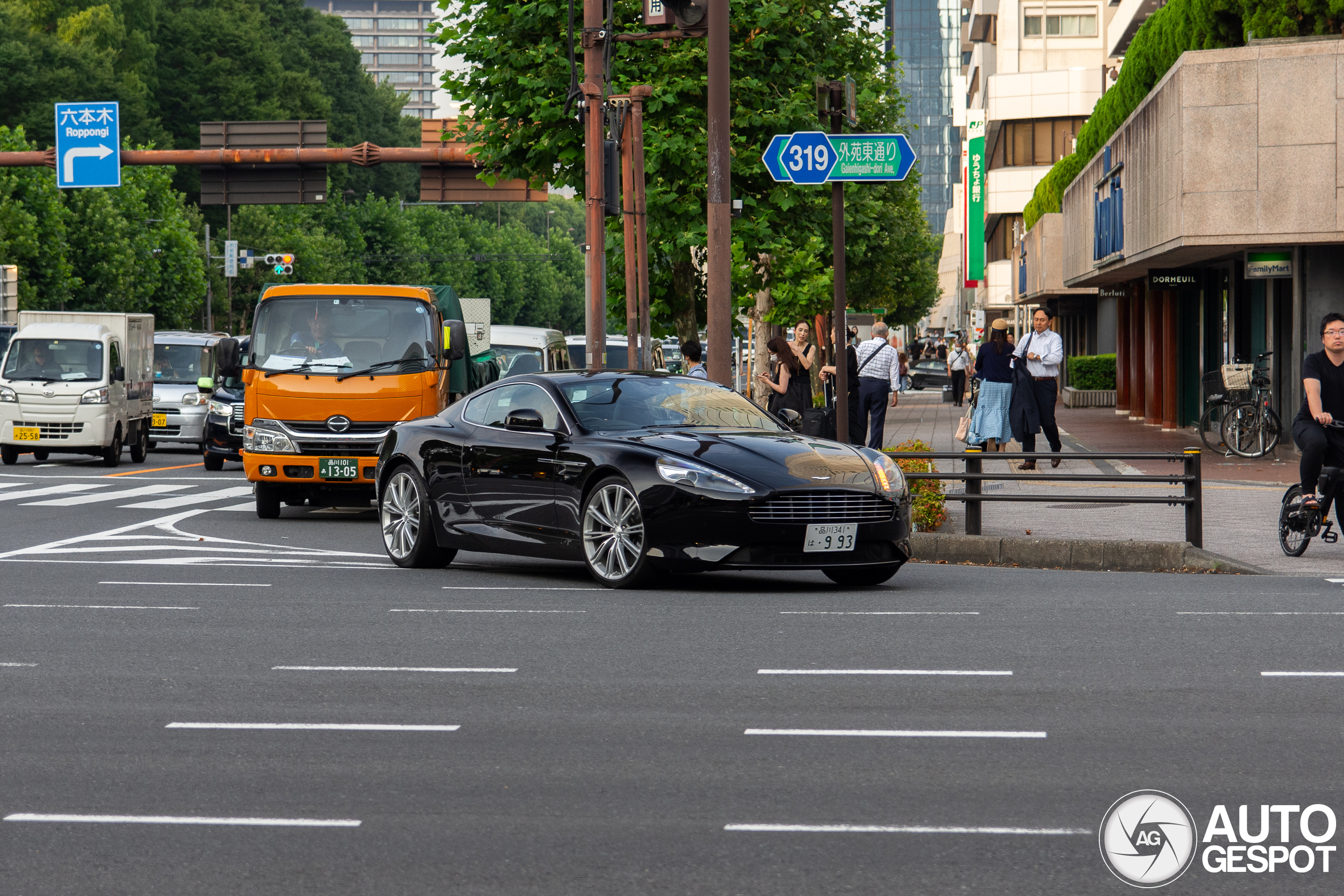 Aston Martin DB9 2013