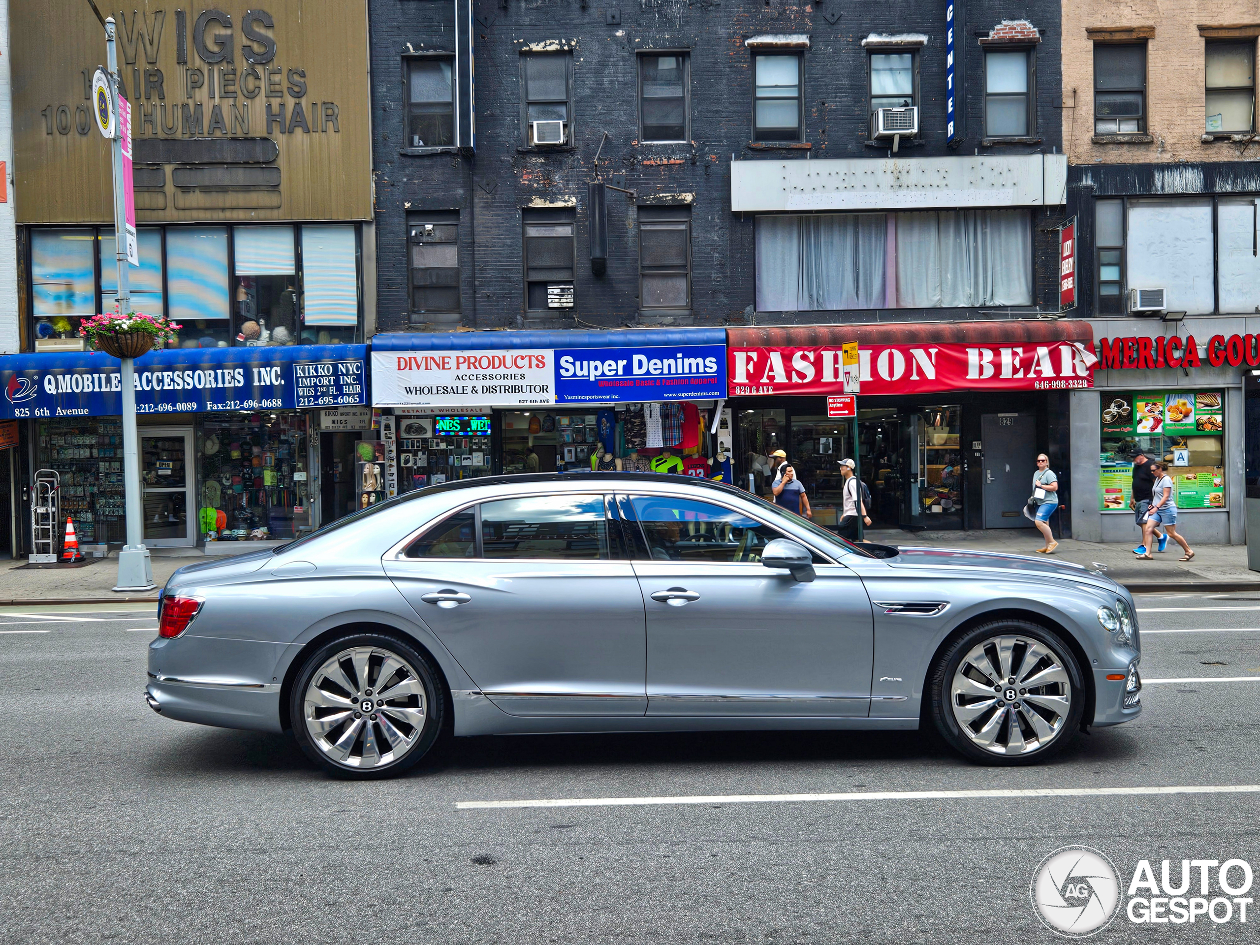 Bentley Flying Spur V8 Azure