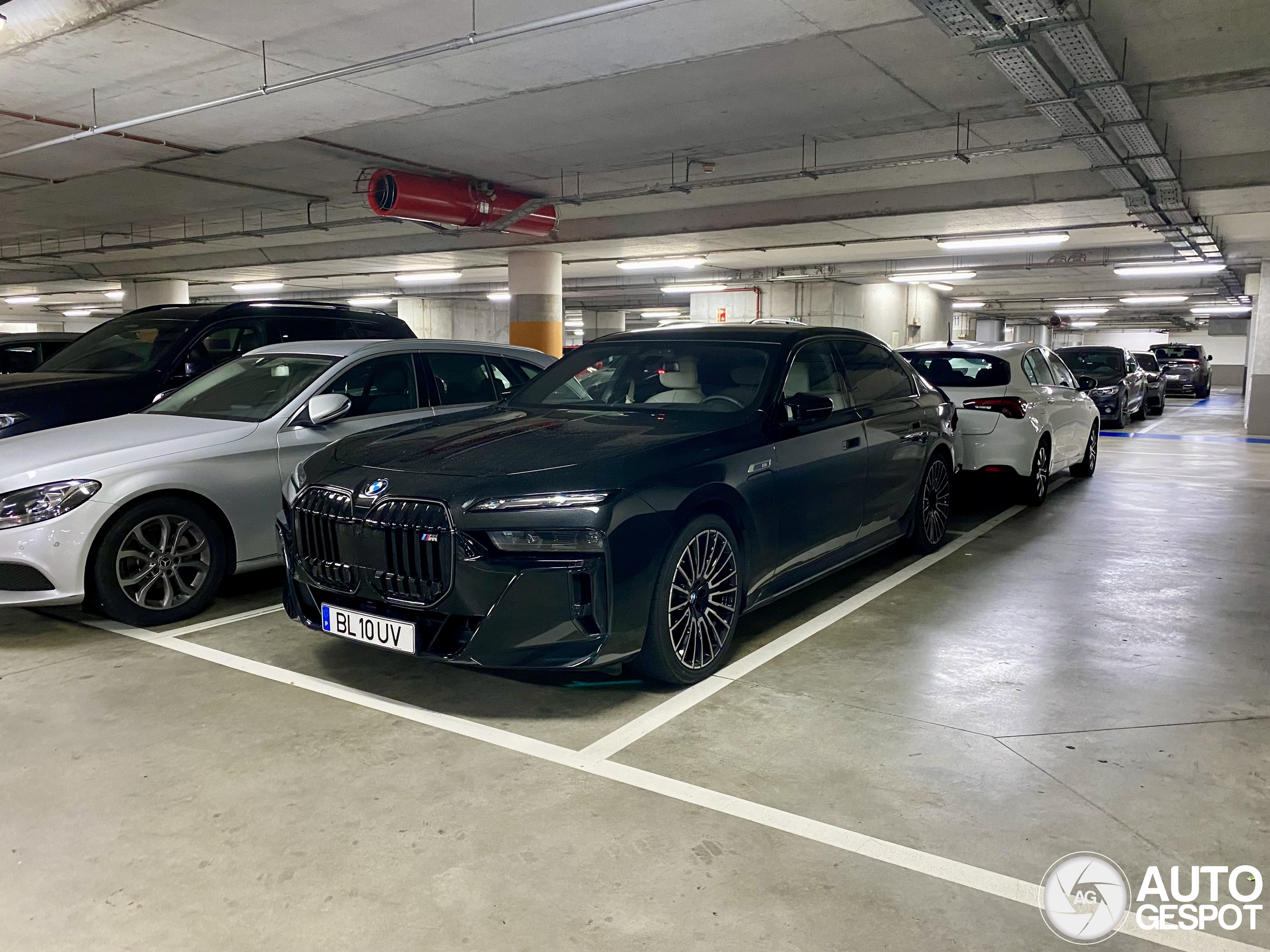 BMW M760e xDrive