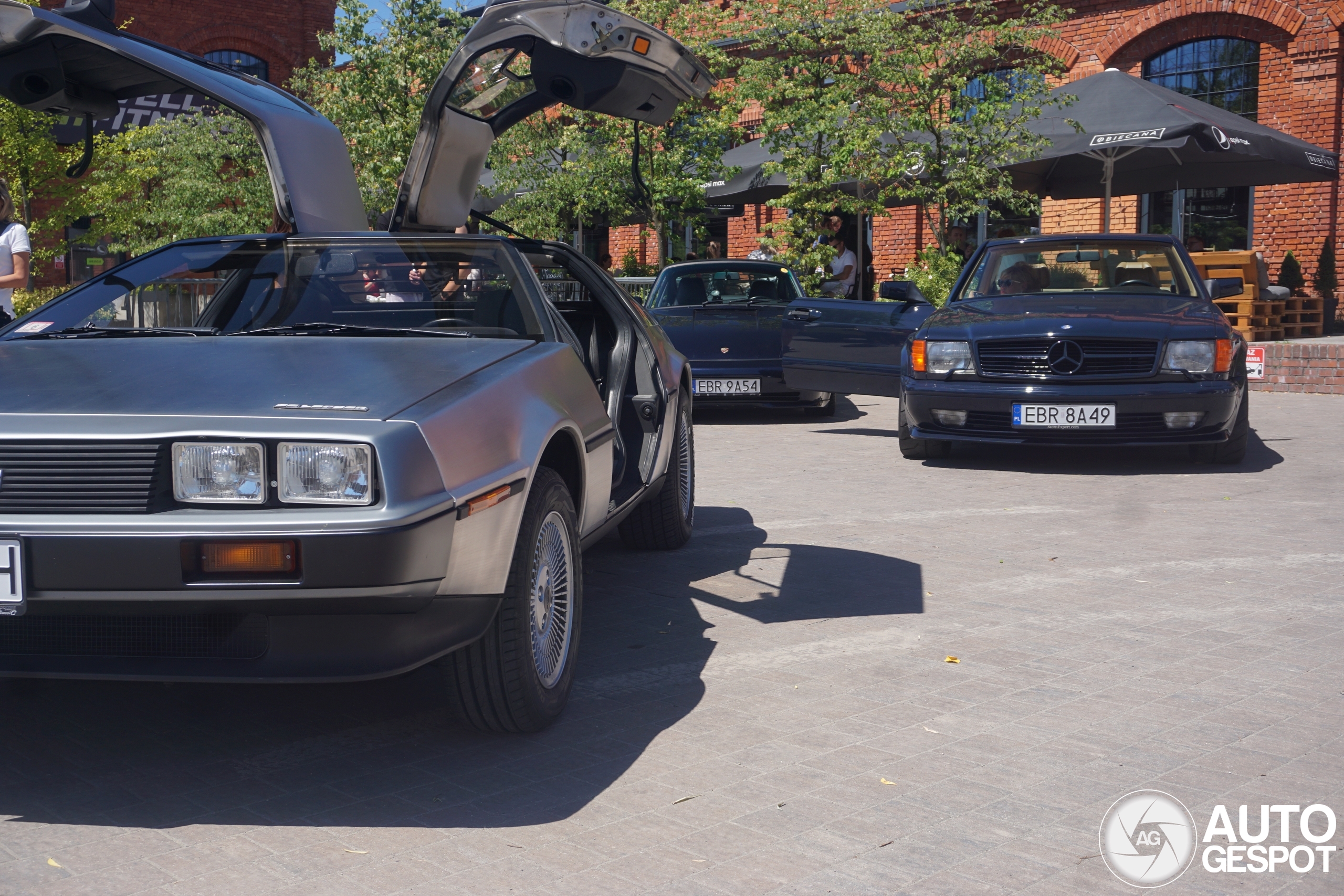 DeLorean DMC-12