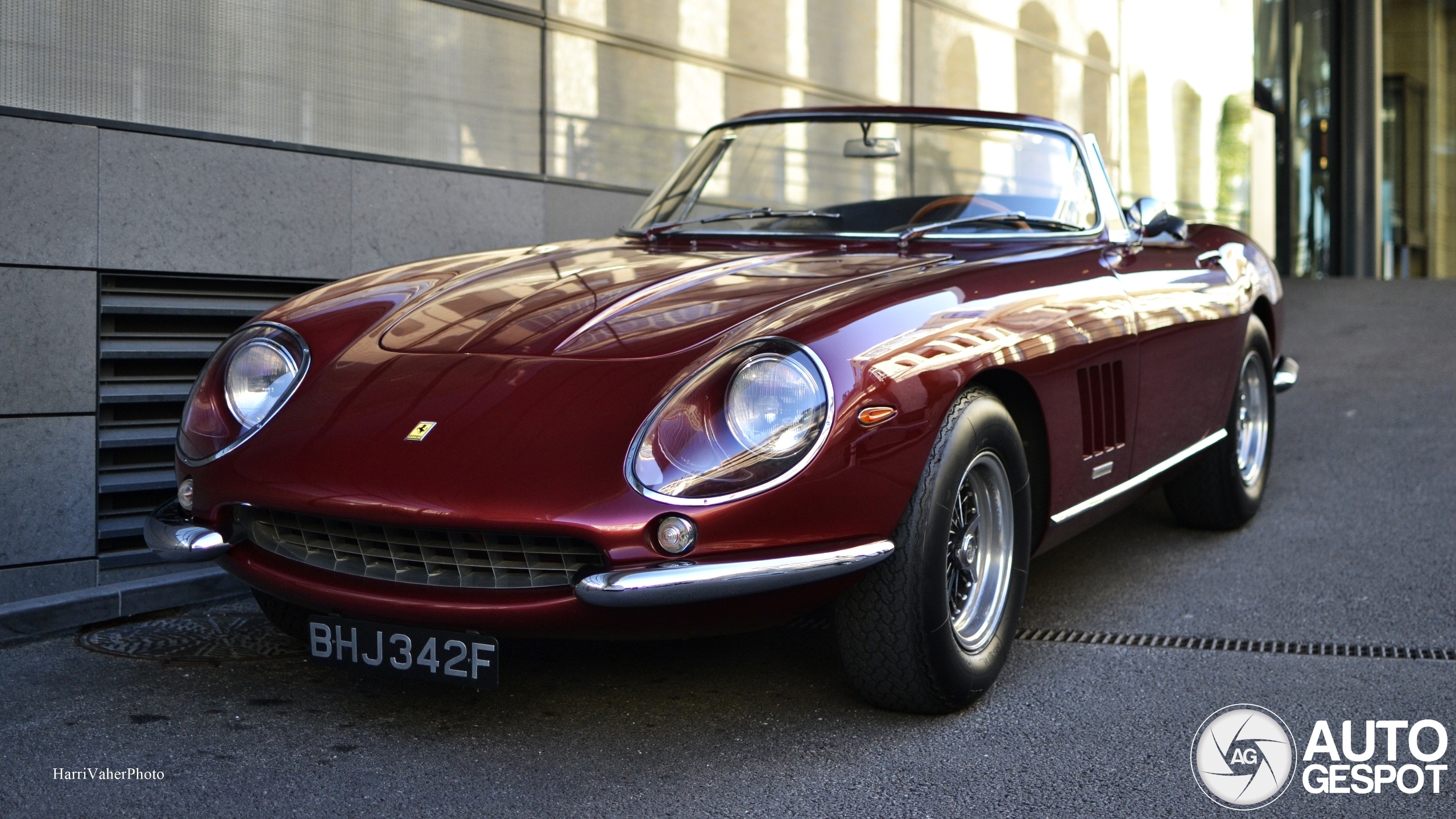 Ferrari 275 GTB/4 NART Spyder