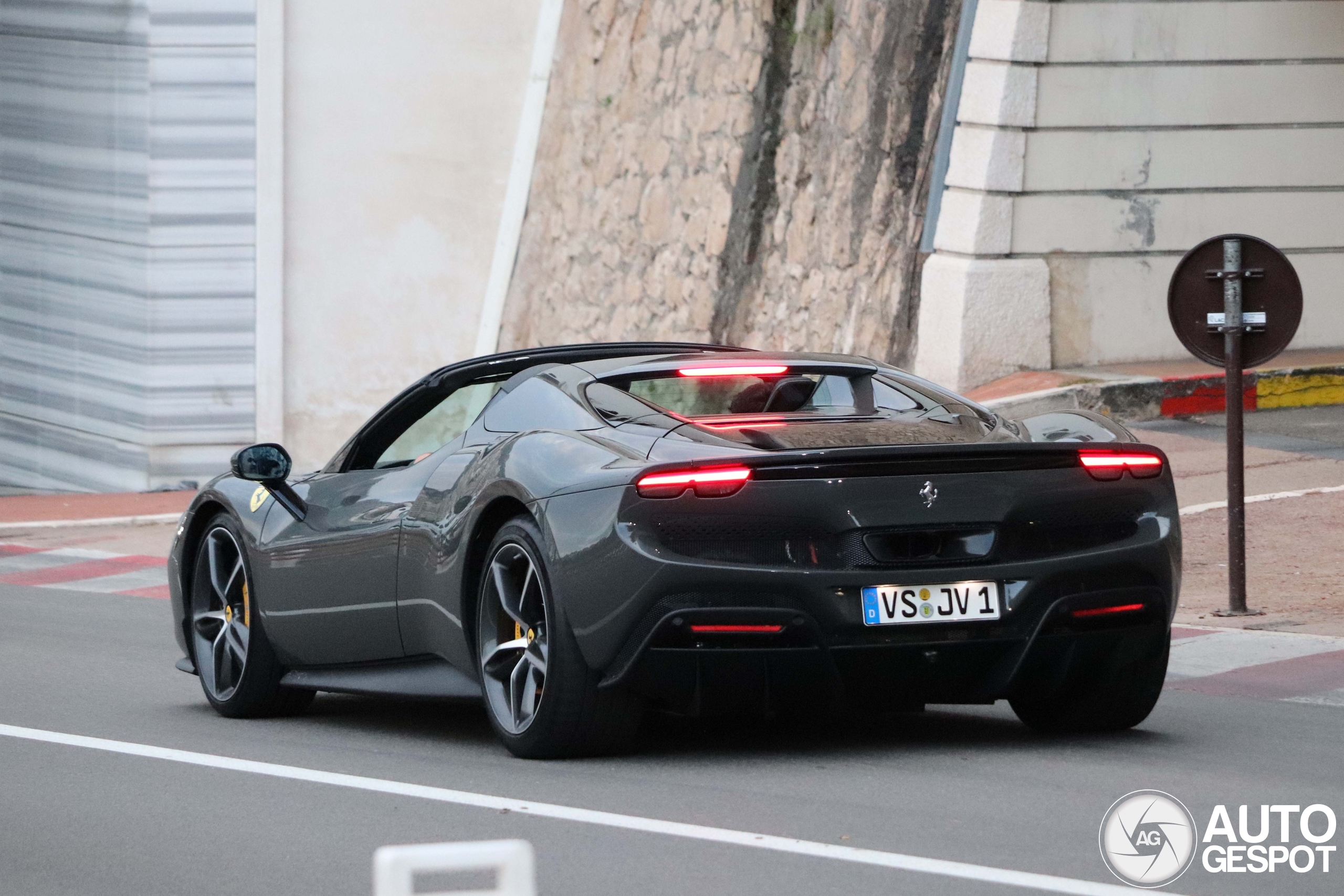 Ferrari 296 GTS