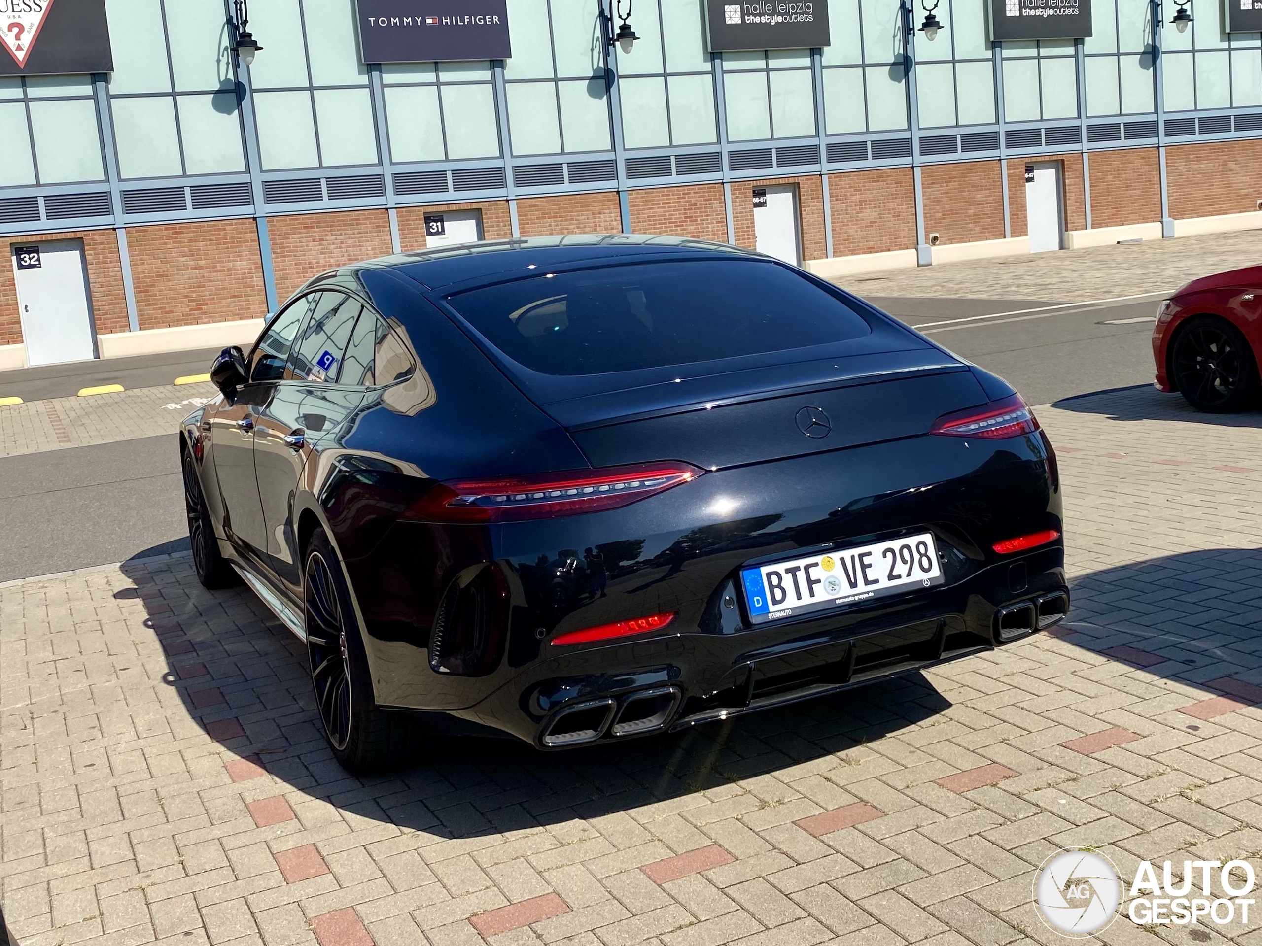 Mercedes-AMG GT 63 X290 2024