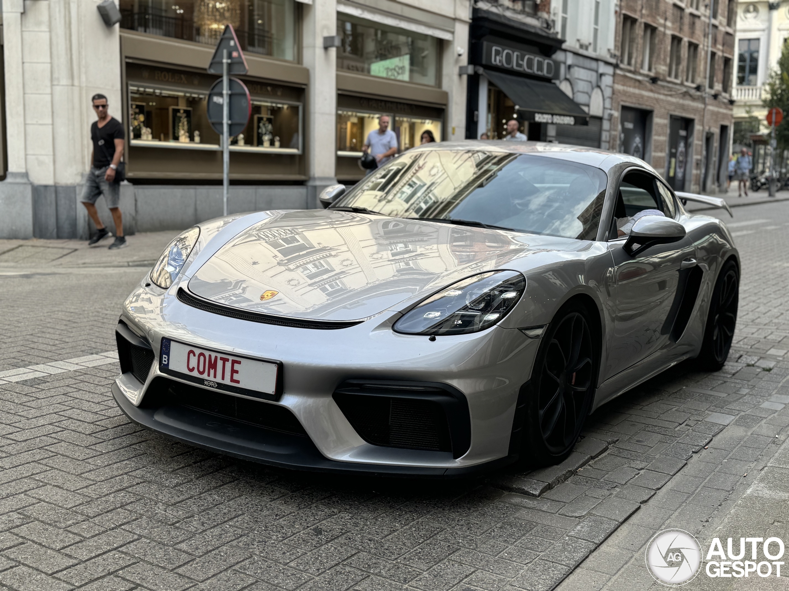 Porsche 718 Cayman GT4