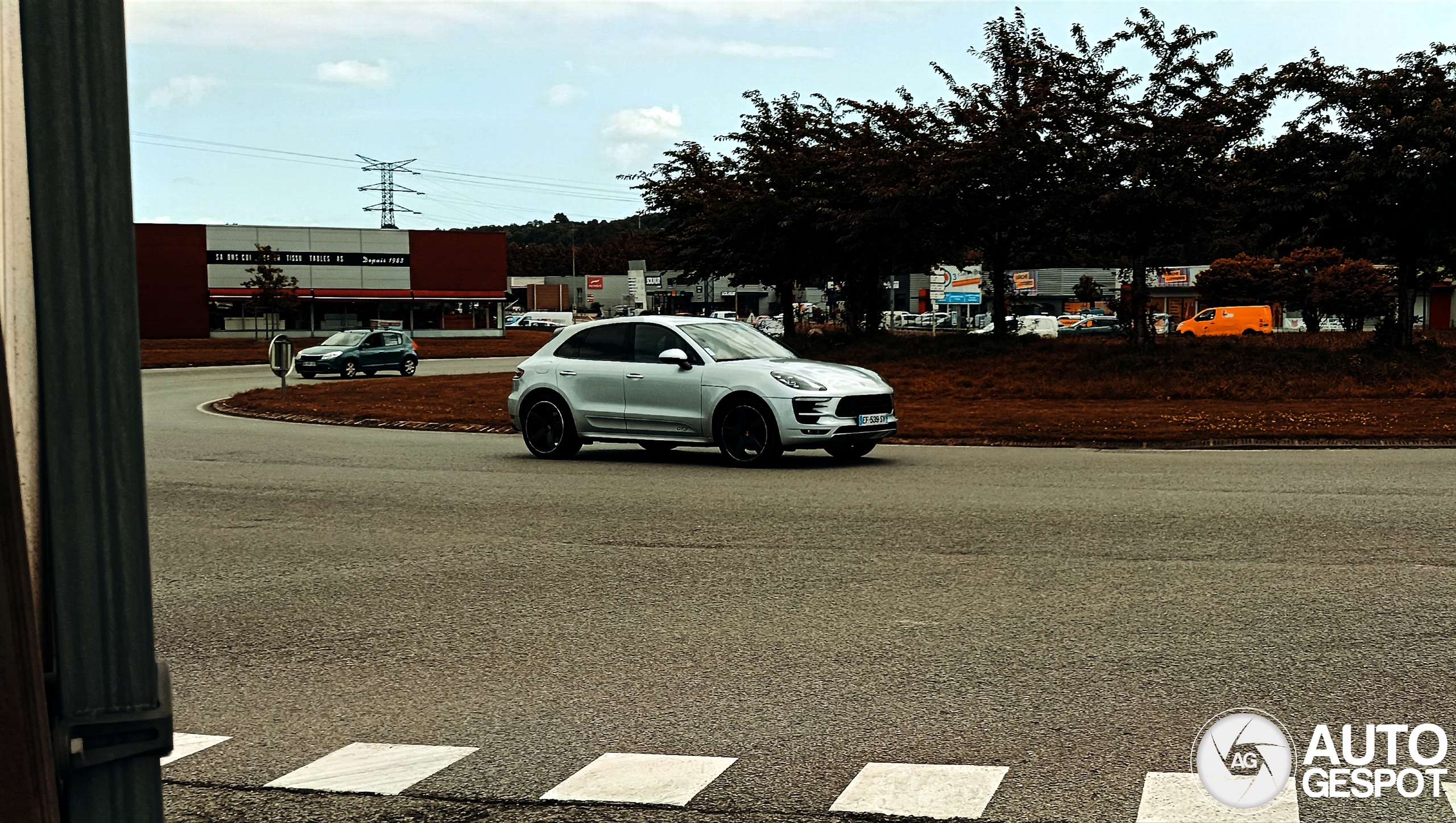 Porsche 95B Macan GTS