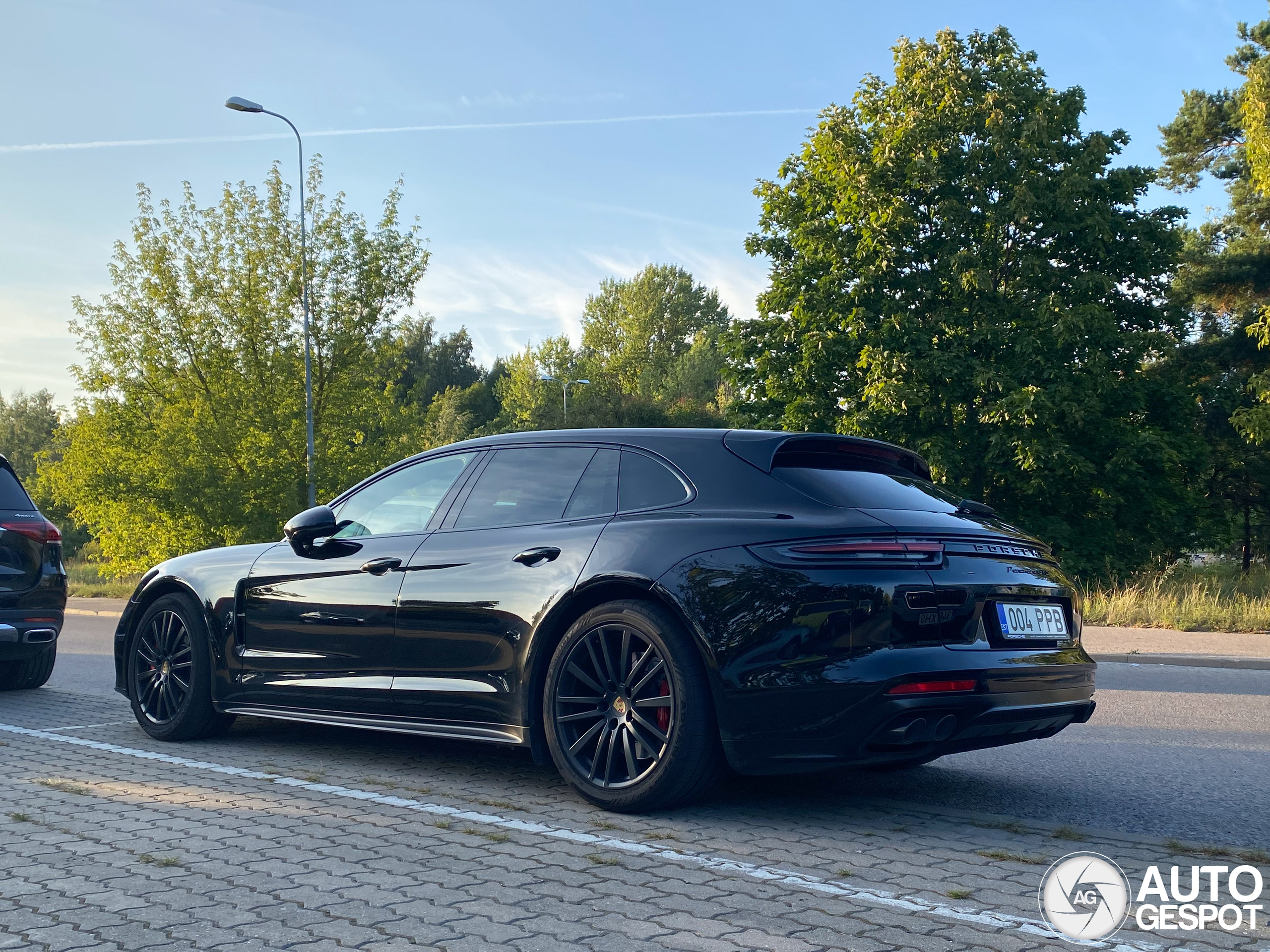 Porsche 971 Panamera GTS Sport Turismo