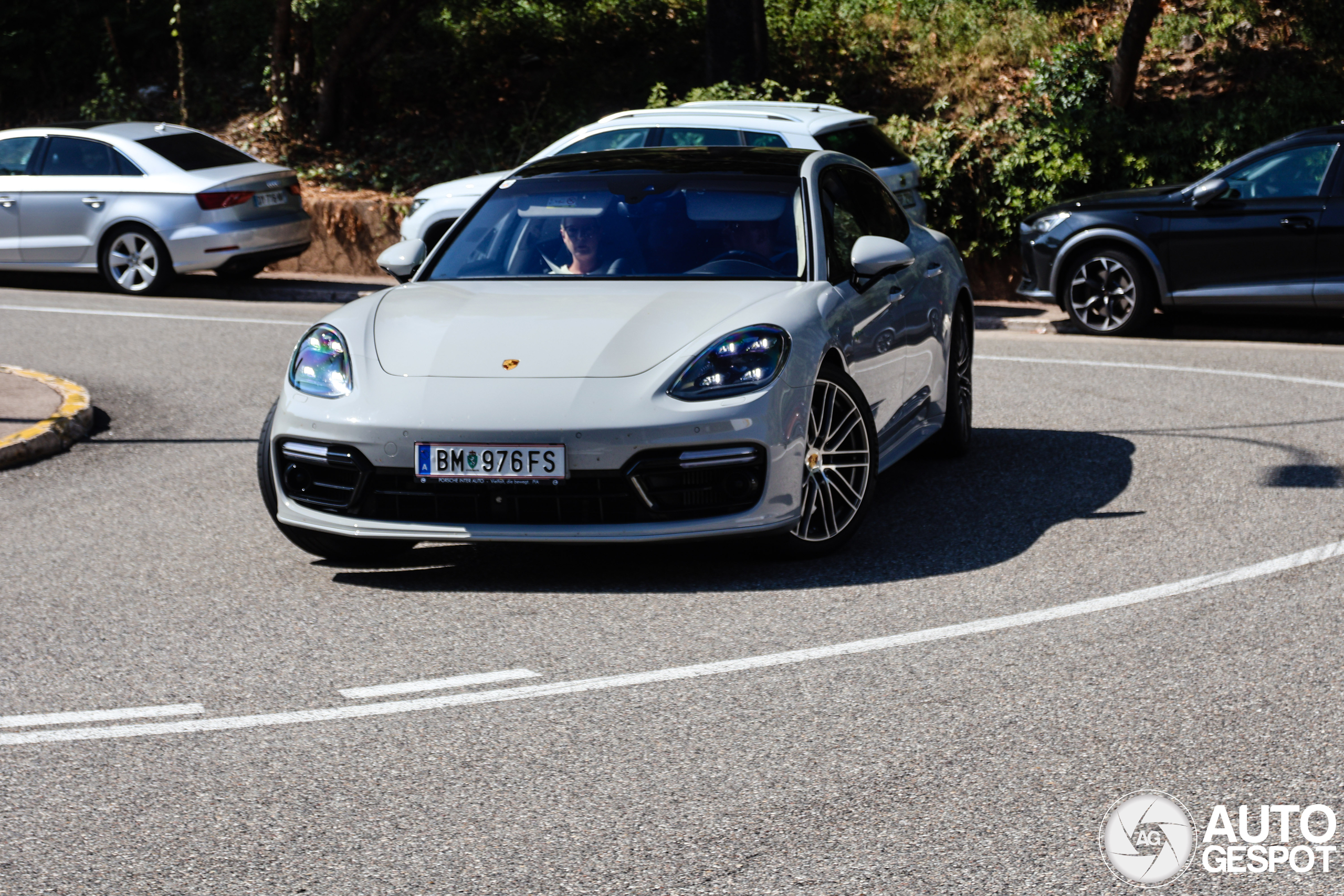 Porsche 971 Panamera Turbo S E-Hybrid