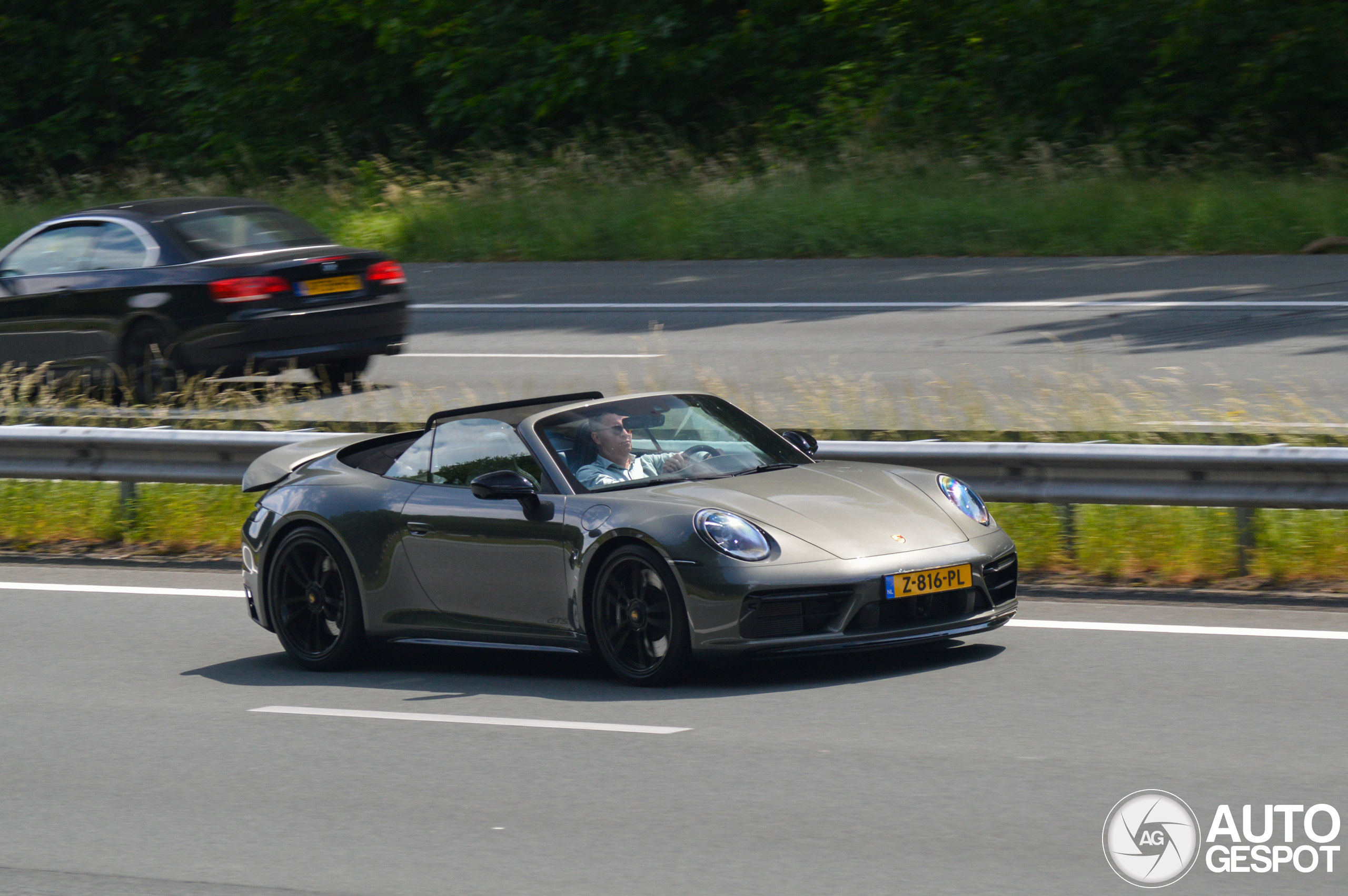 Porsche 992 Carrera 4 GTS Cabriolet