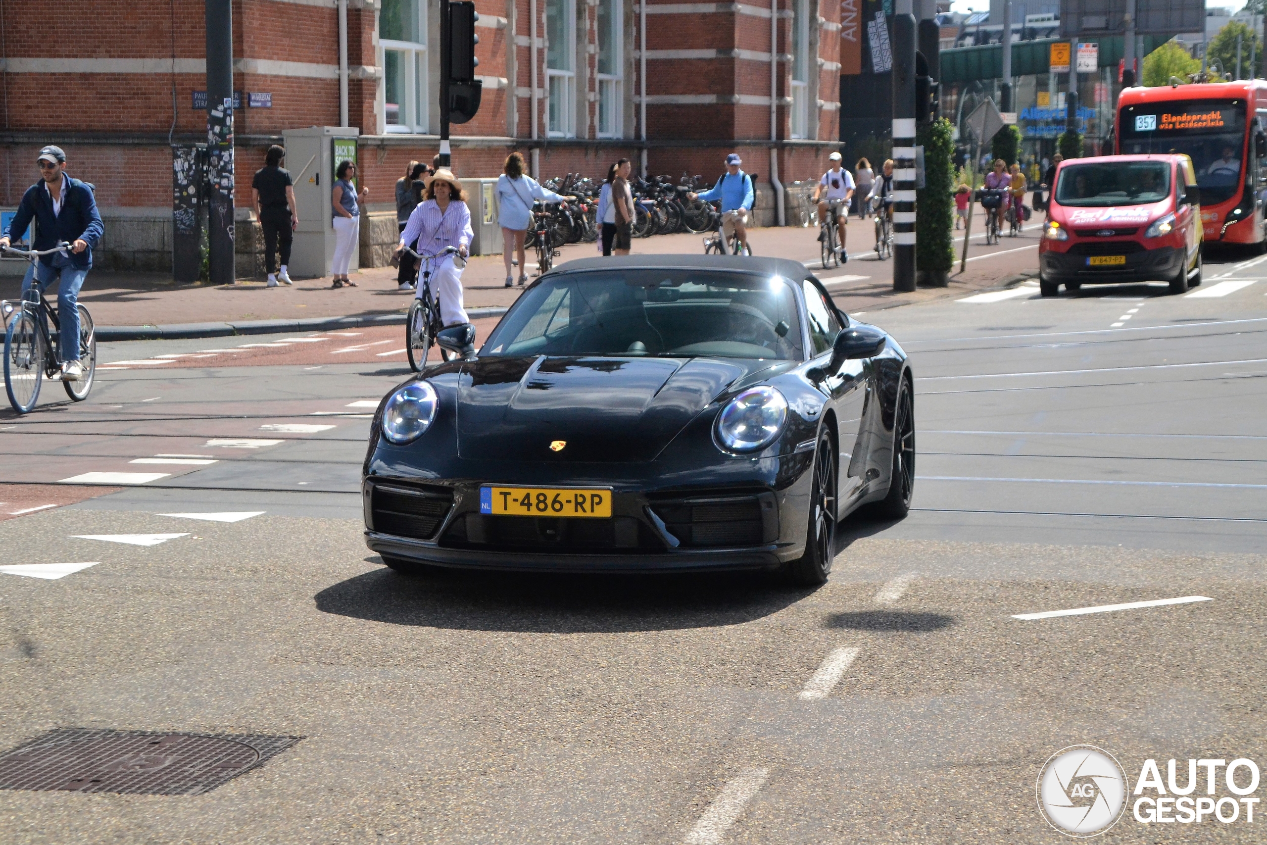 Porsche 992 Carrera GTS Cabriolet