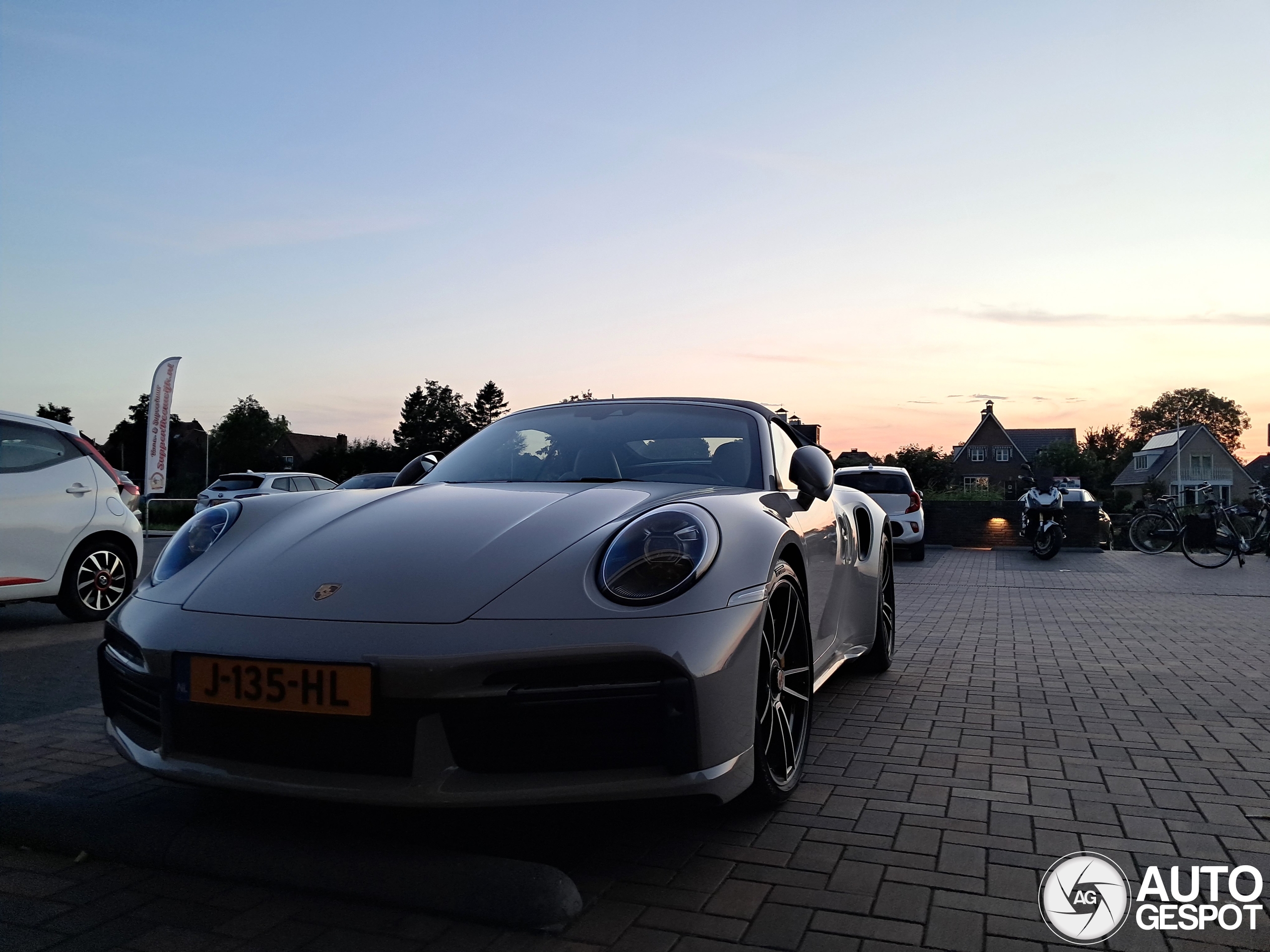 Porsche 992 Turbo S Cabriolet