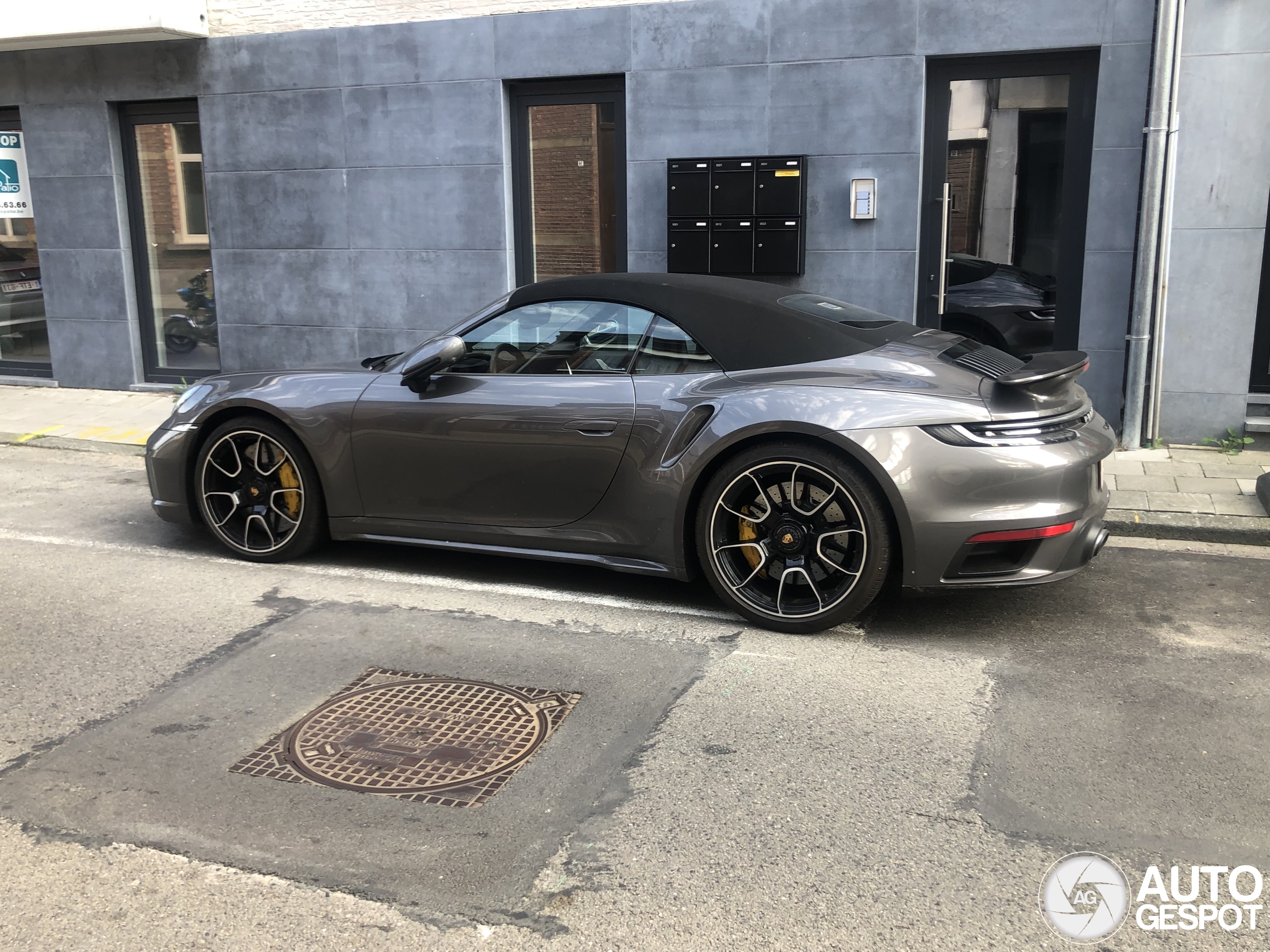 Porsche 992 Turbo S Cabriolet