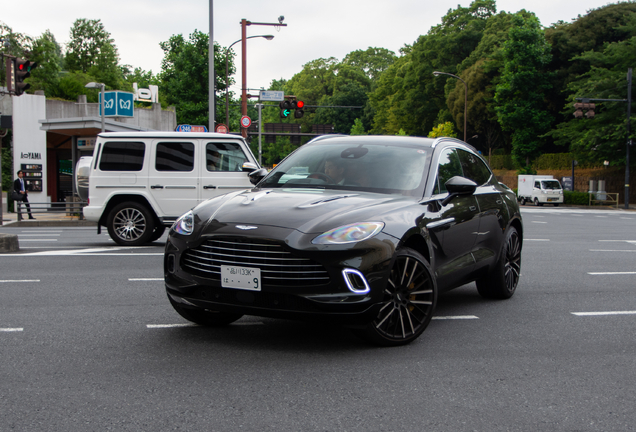 Aston Martin DBX