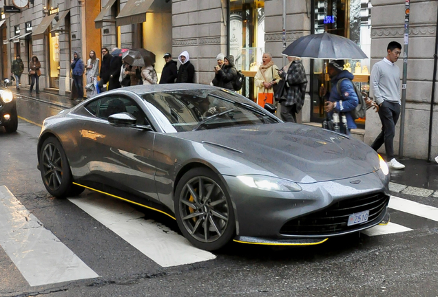 Aston Martin V8 Vantage 2018