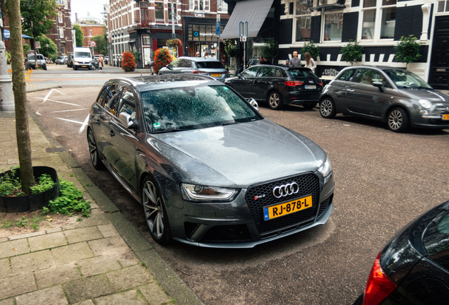 Audi RS4 Avant B8