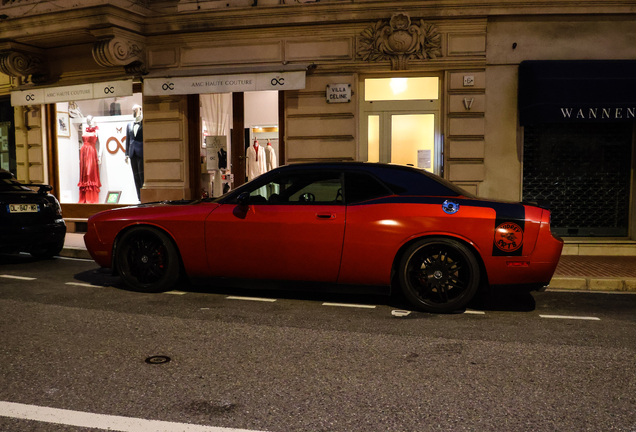 Dodge Challenger SRT-8