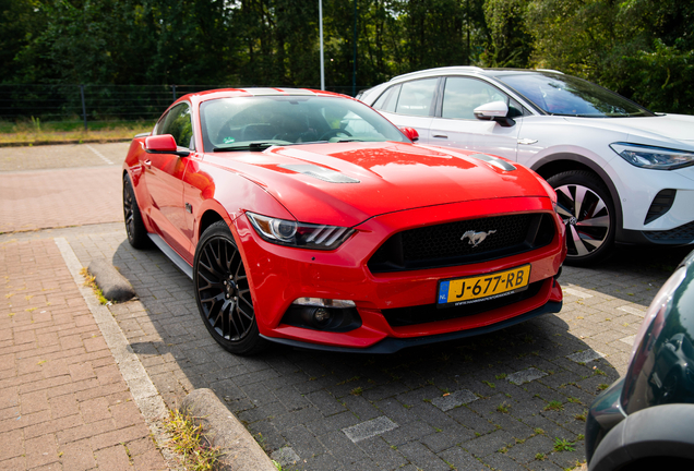 Ford Mustang GT 2015