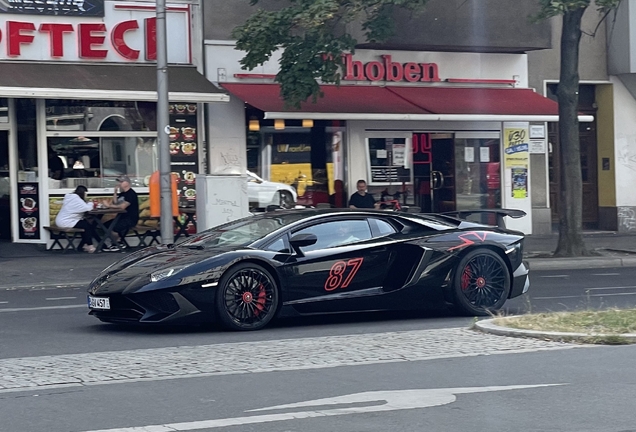 Lamborghini Aventador LP750-4 SuperVeloce