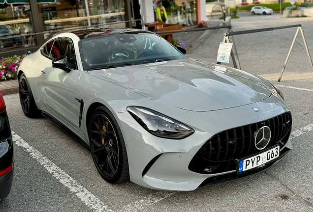 Mercedes-AMG GT 63 C192