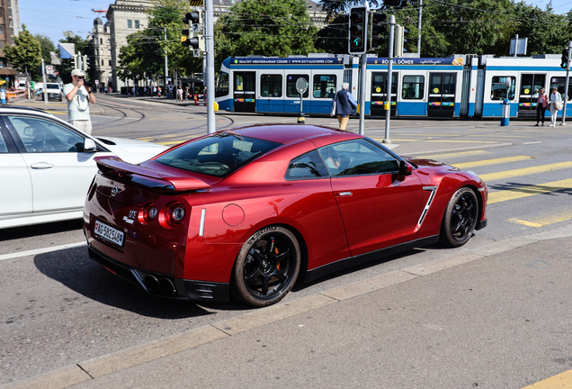 Nissan GT-R 2014