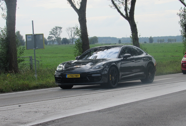 Porsche 971 Panamera Turbo S E-Hybrid