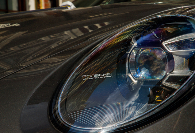 Porsche 992 GT3 Touring