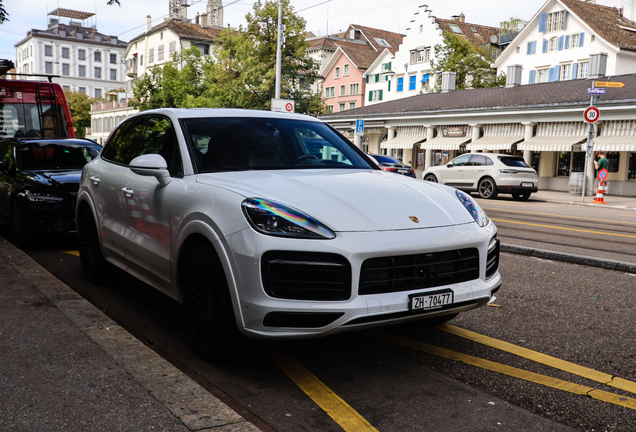 Porsche 9YA Cayenne GTS