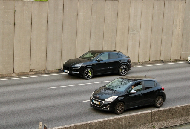 Porsche Cayenne Coupé Turbo S E-Hybrid