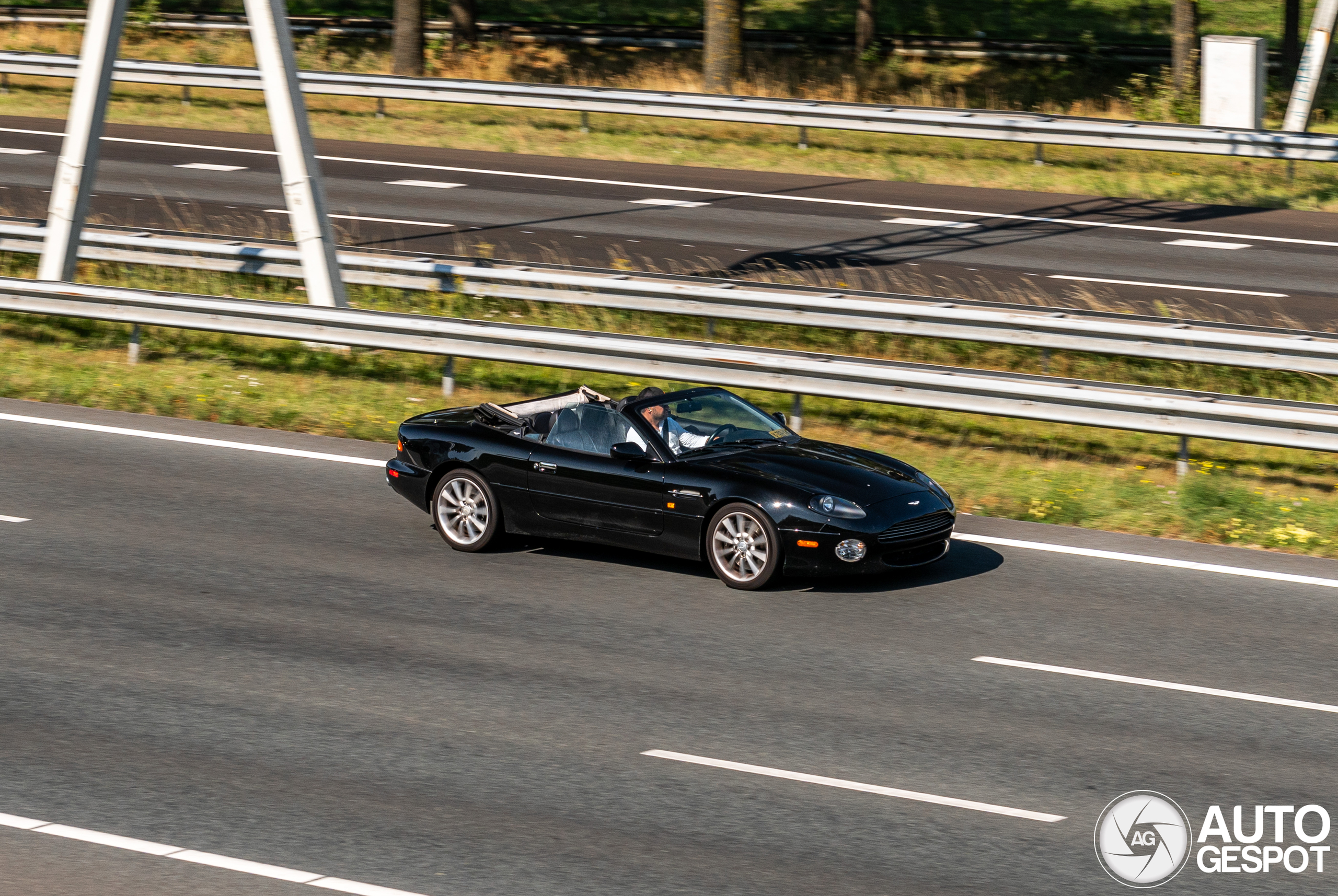 Aston Martin DB7 Vantage Volante