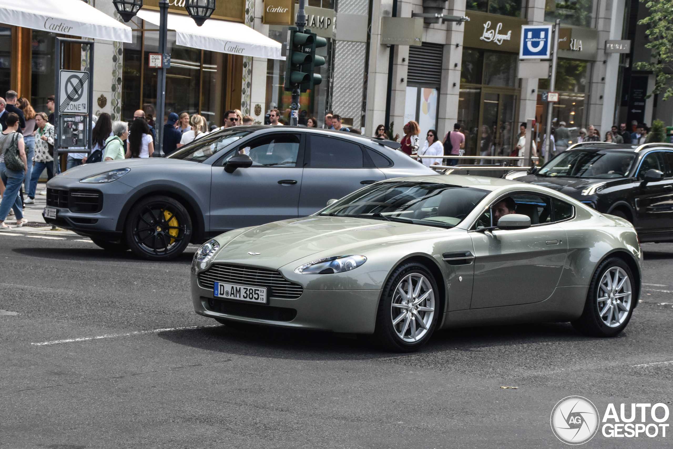 Aston Martin V8 Vantage