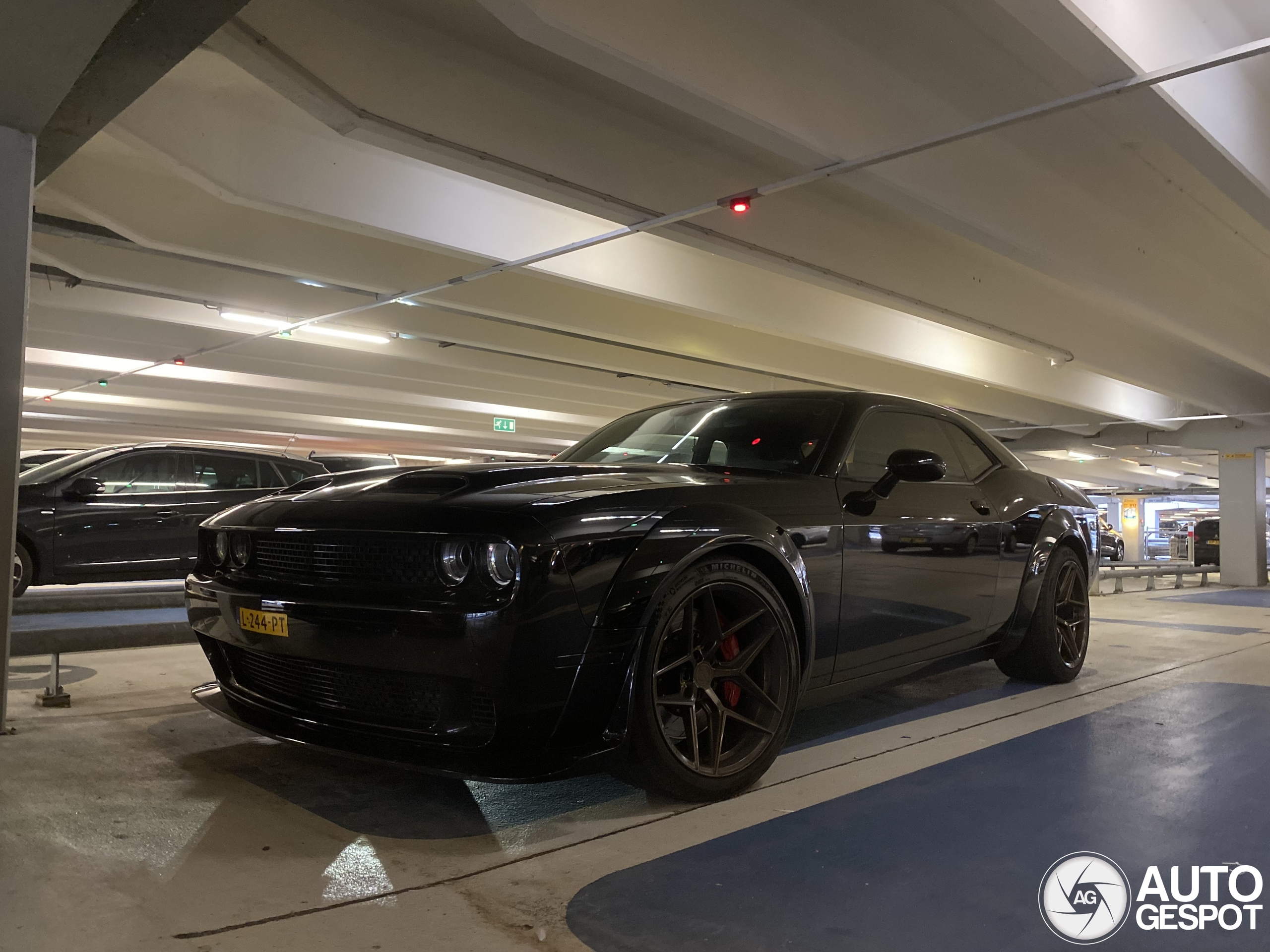 Dodge Challenger SRT Hellcat Widebody