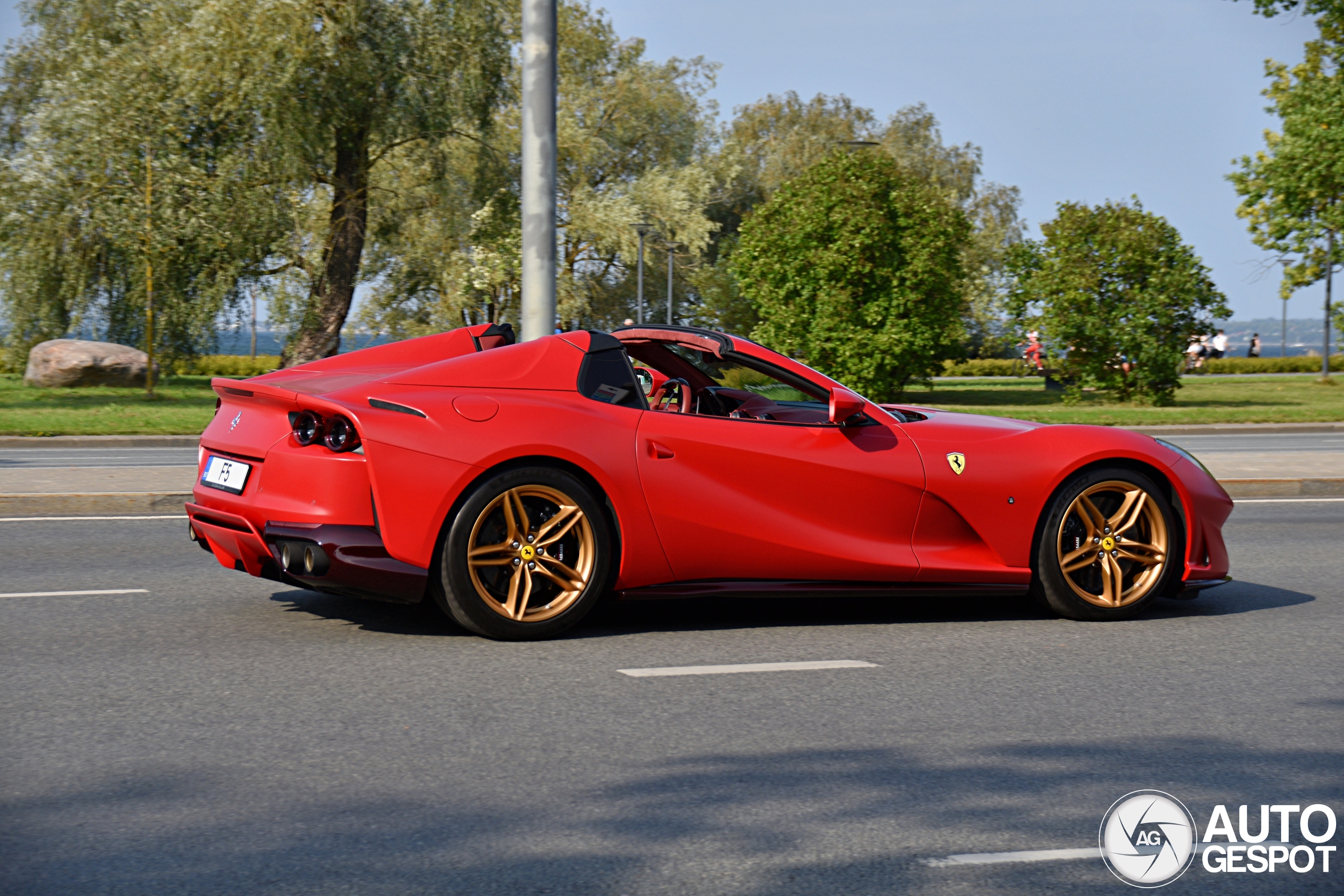 Ferrari 812 GTS