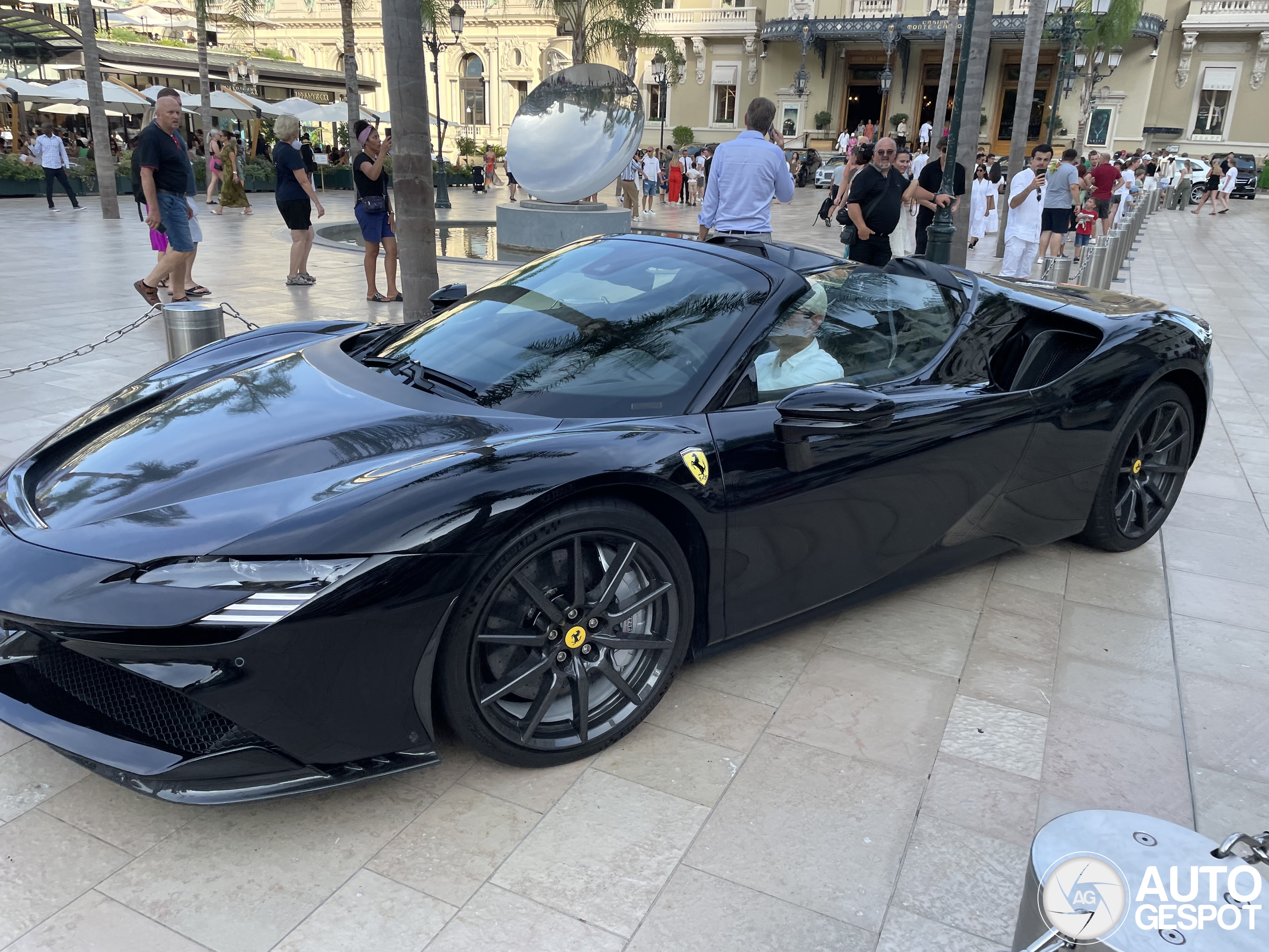 Ferrari SF90 Spider