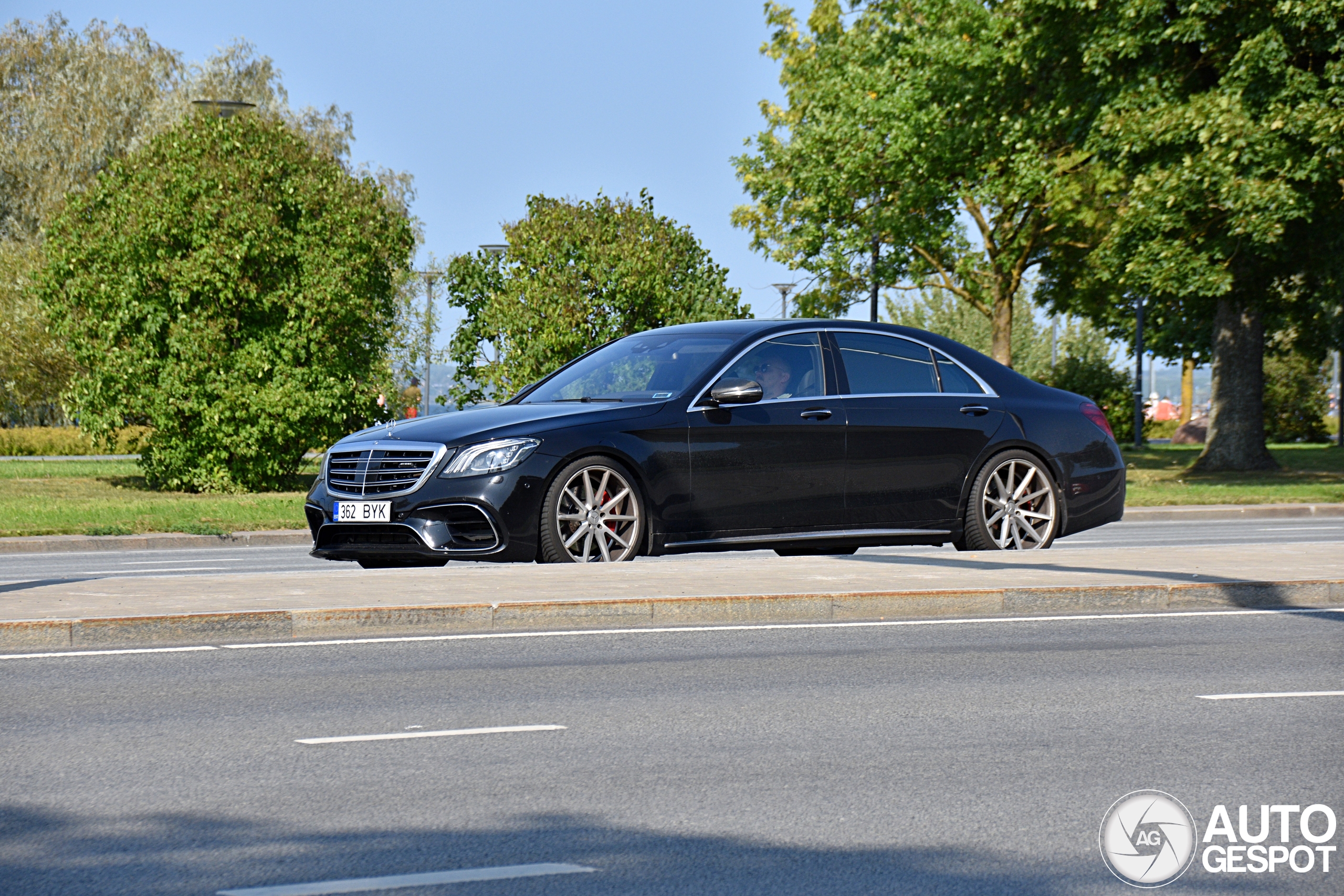 Mercedes-AMG S 63 V222 2017