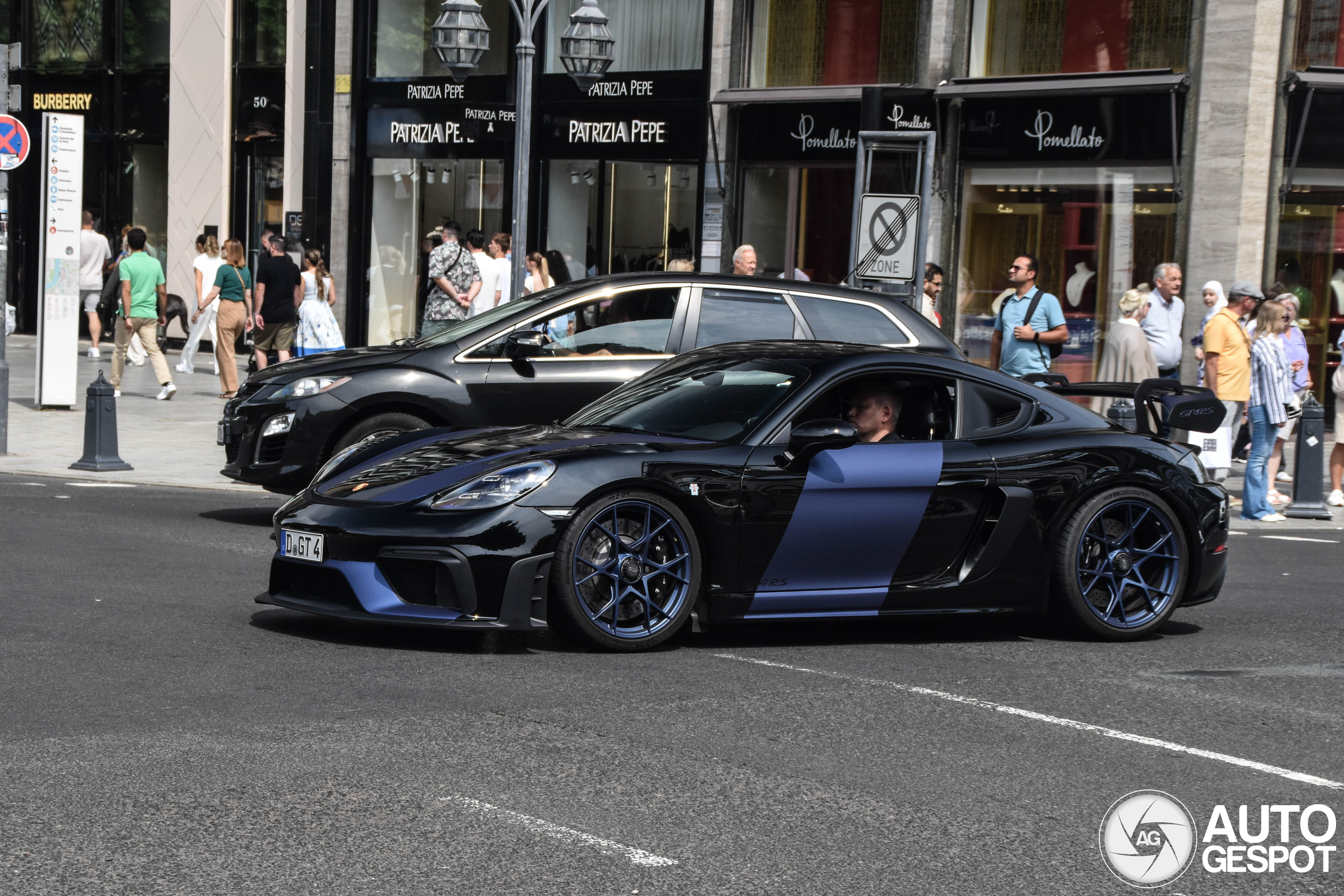 Porsche 718 Cayman GT4 RS