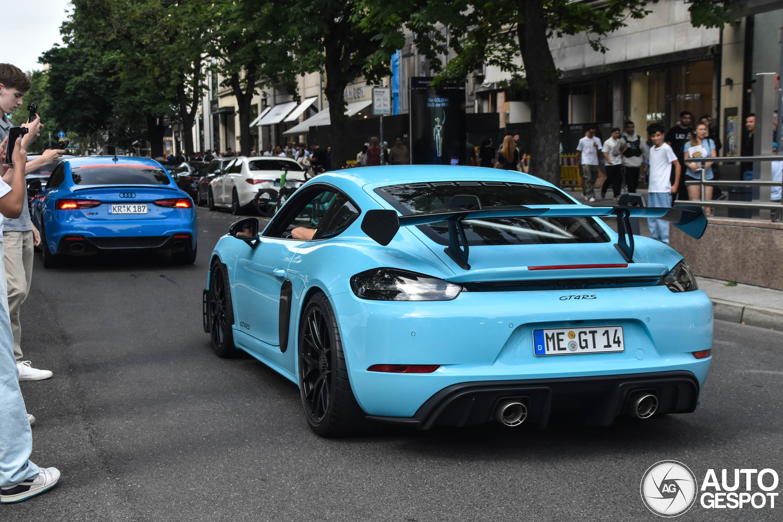 Porsche 718 Cayman GT4 RS Weissach Package