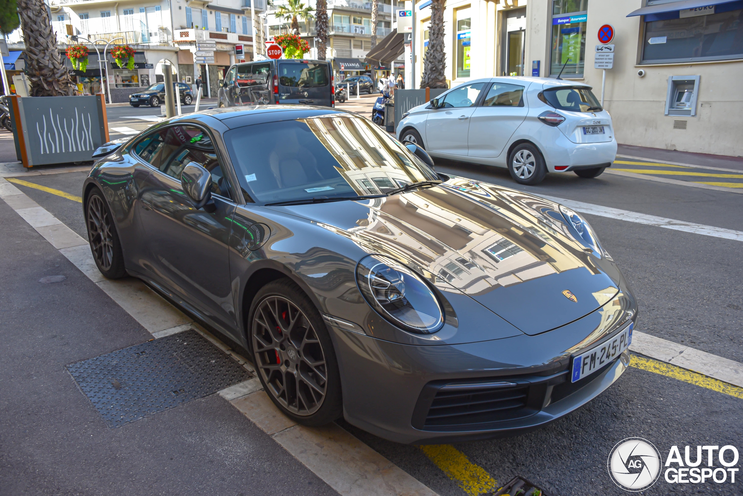 Porsche 992 Carrera 4S