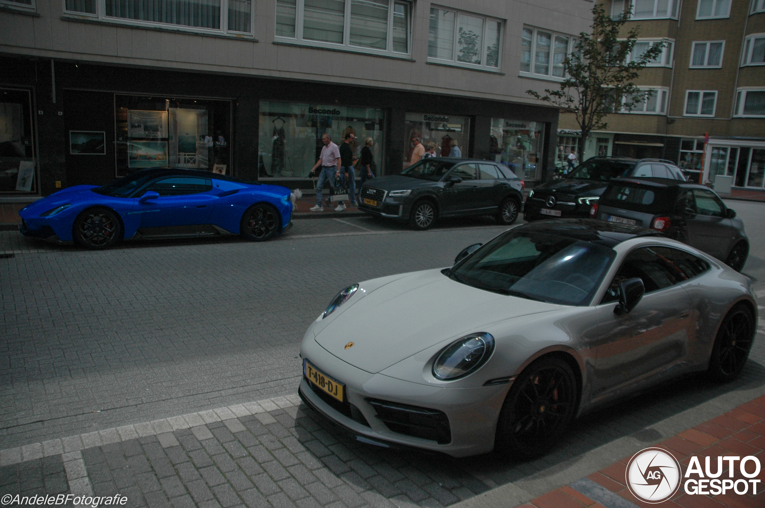 Porsche 992 Carrera GTS