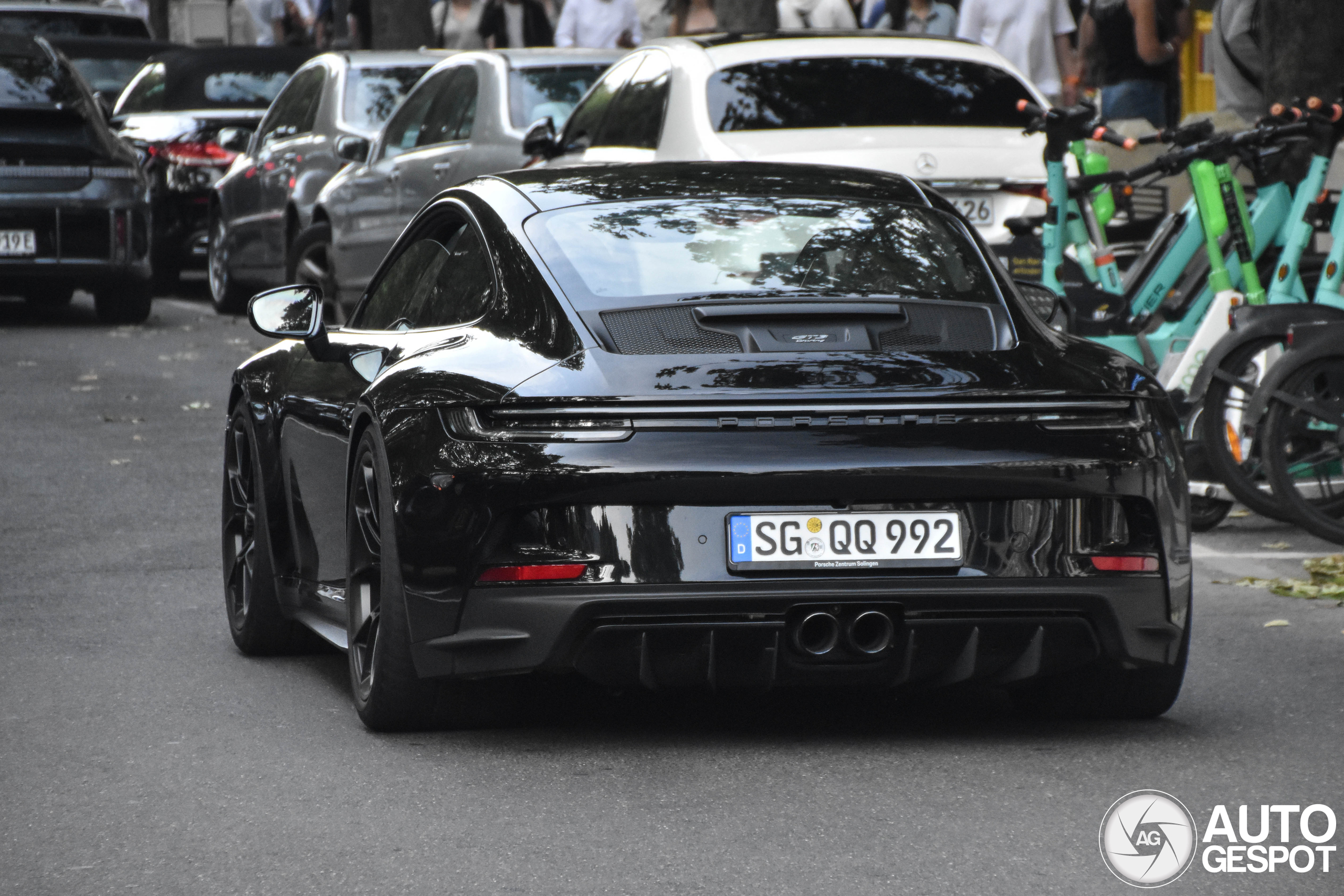 Porsche 992 GT3 Touring