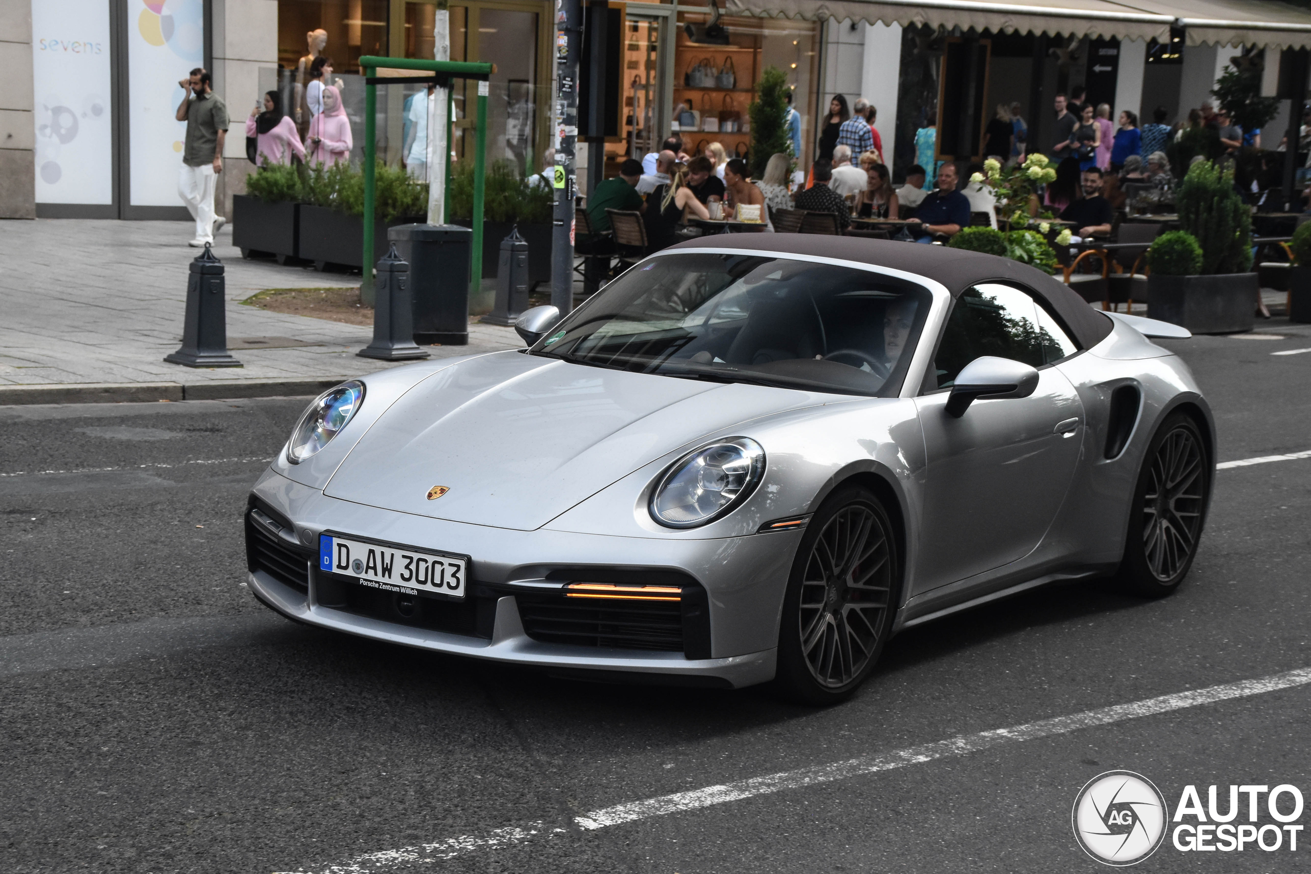 Porsche 992 Turbo Cabriolet