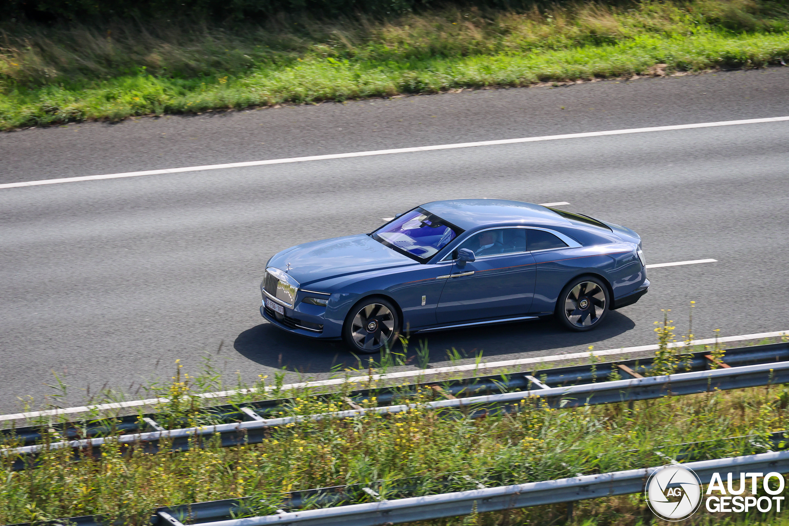 Rolls-Royce Spectre