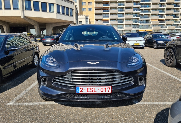 Aston Martin DBX