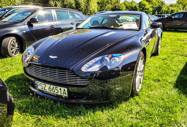 Aston Martin V8 Vantage