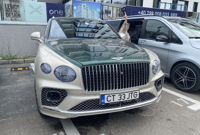 Bentley Bentayga Azure EWB First Edition