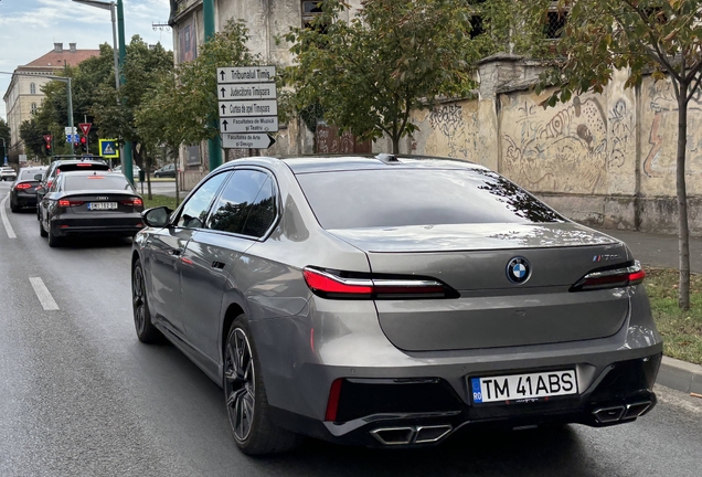 BMW M760e xDrive