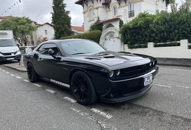 Dodge Challenger SRT-8 392