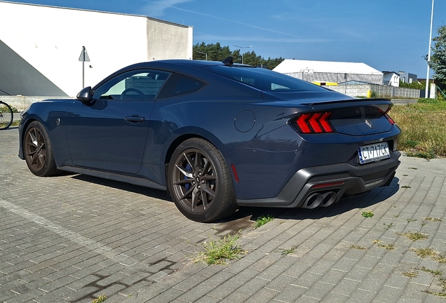 Ford Mustang Dark Horse 2024