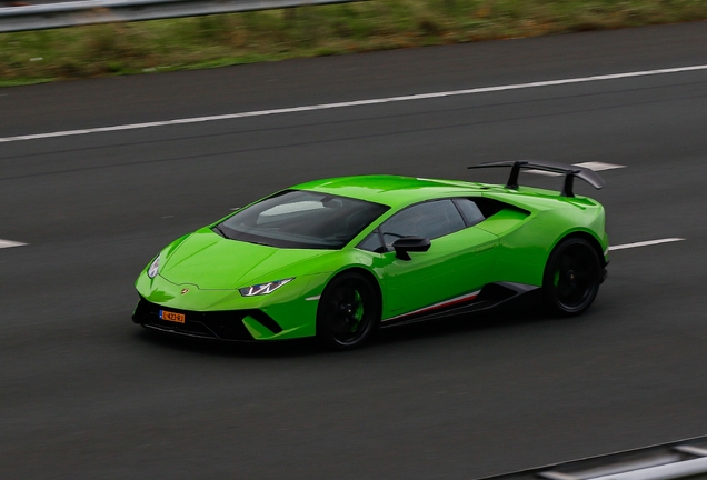 Lamborghini Huracán LP640-4 Performante