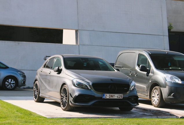 Mercedes-AMG A 45 W176 2015