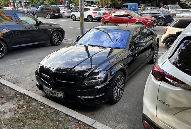 Mercedes-Benz CLS 63 AMG C218