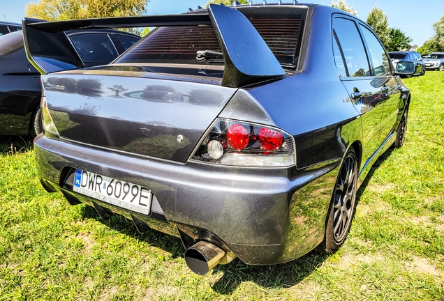 Mitsubishi Lancer Evolution IX